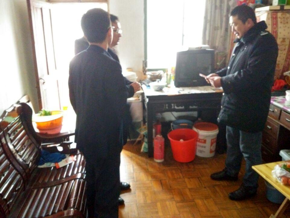 冬日送溫暖 親風(fēng)至一線2.JPG 冬日送溫暖 親風(fēng)至一線2.JPG