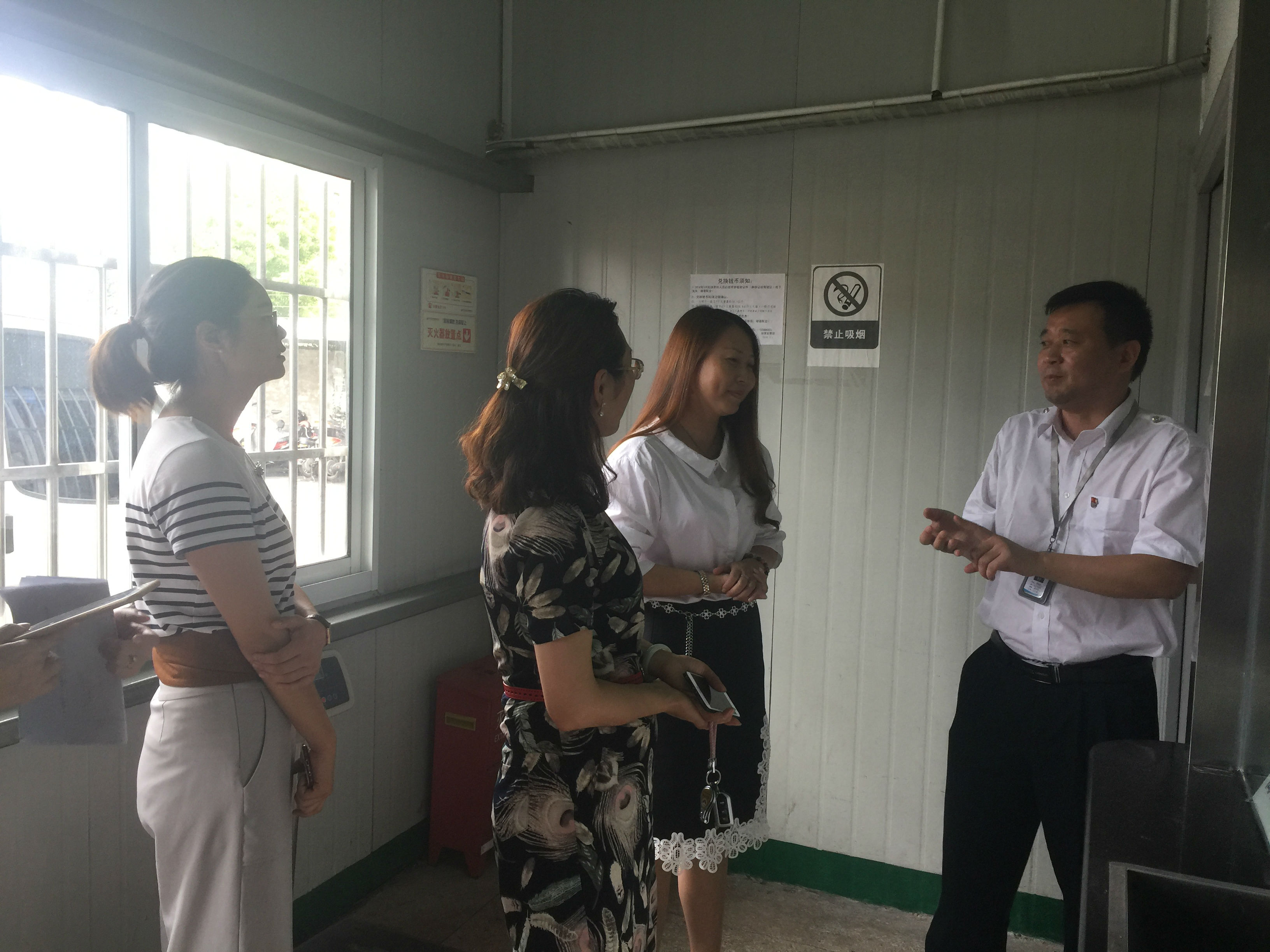 clip_image002.jpg clip_image002.jpg