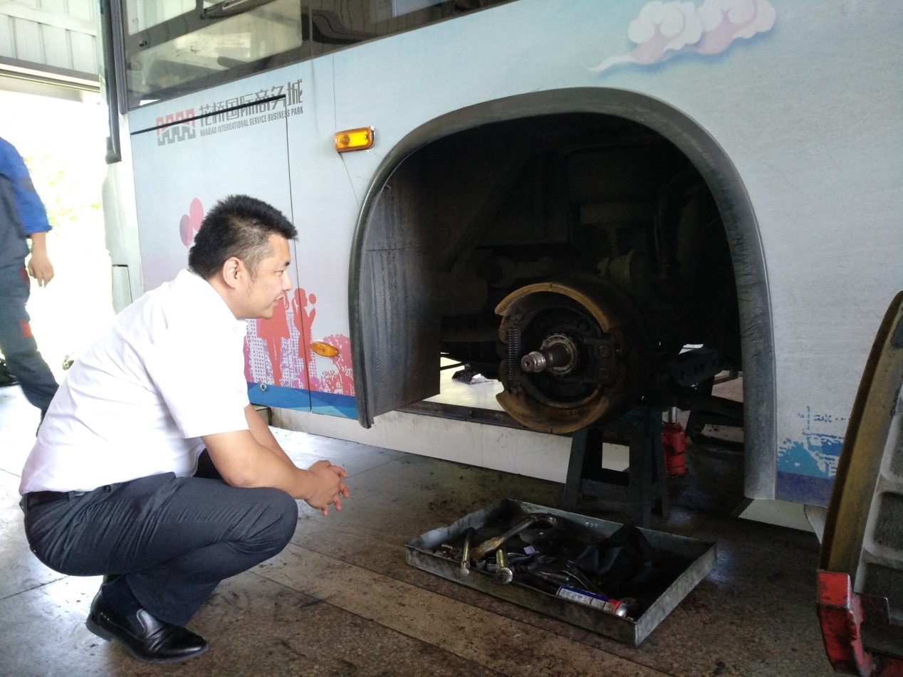 img28356.JPG img28356.JPG