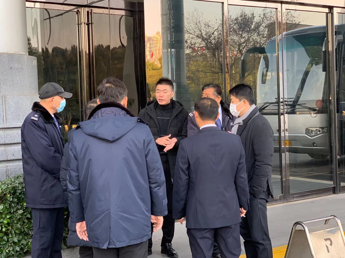 車船昆山試驗區(qū)第八次部省際聯(lián)席會議用車保障2 - 副本.png