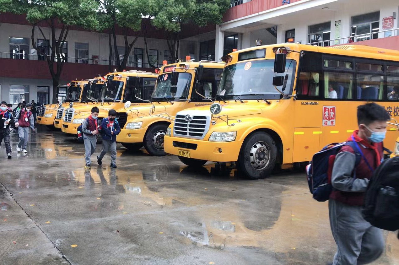 學(xué)生1.jpg 學(xué)生1.jpg