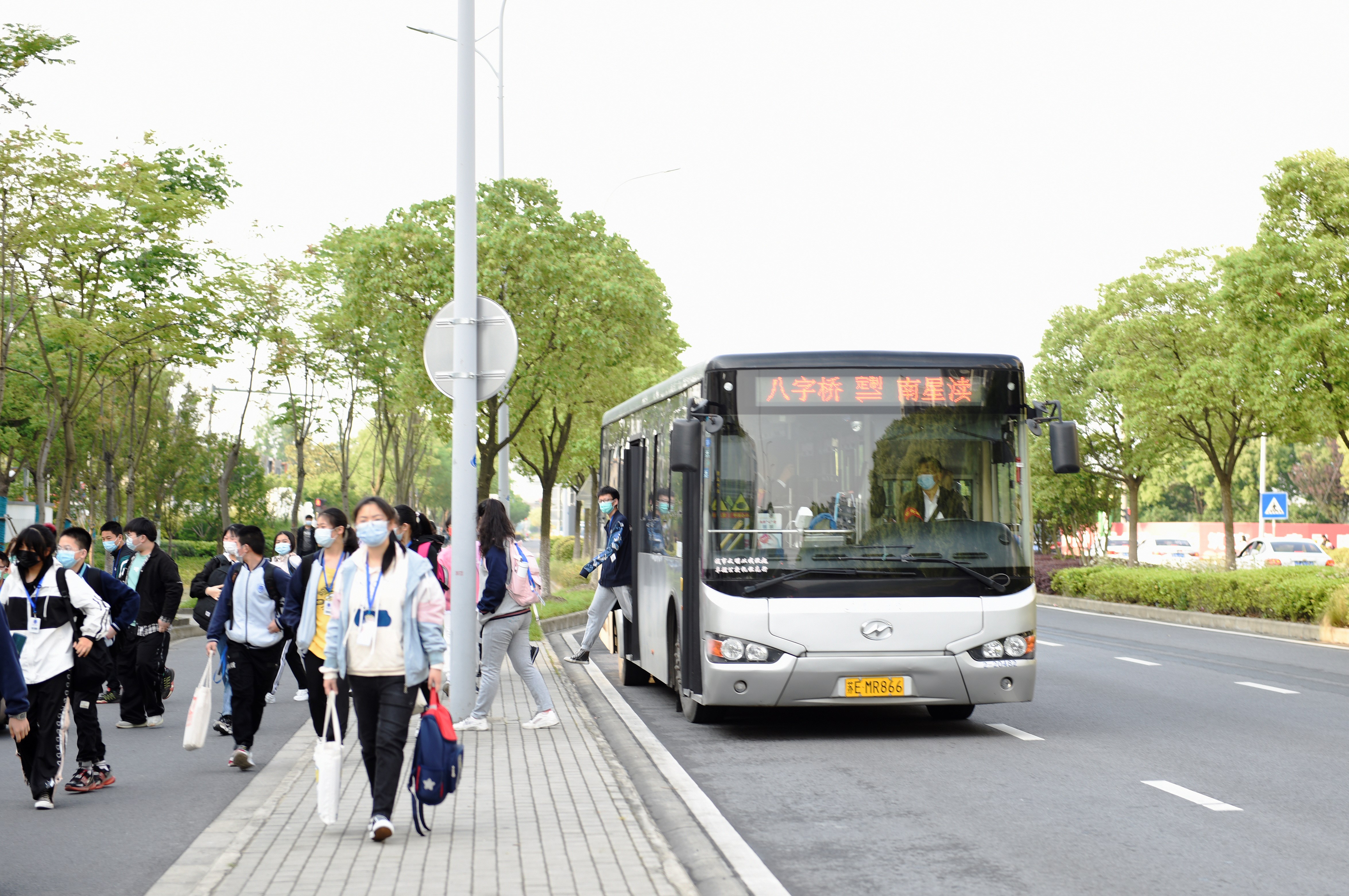 下車(chē).jpg 下車(chē).jpg