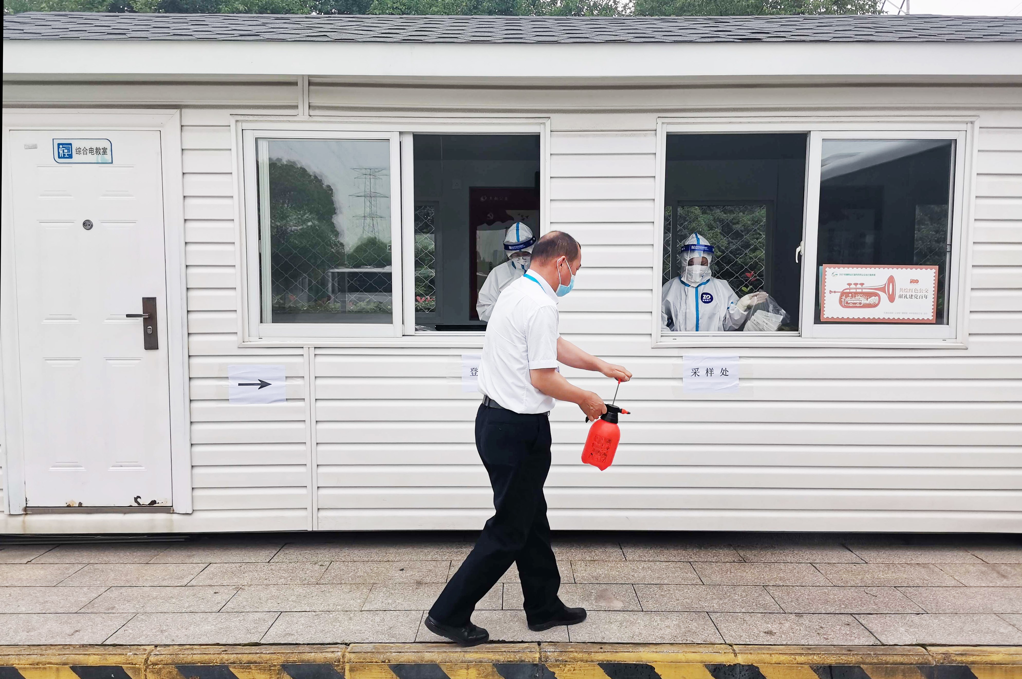 消殺2.jpg 消殺2.jpg